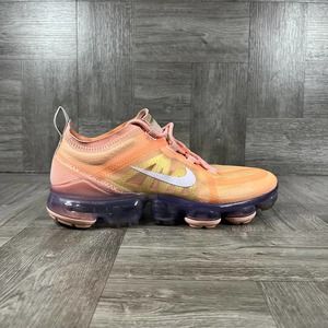 Nike Air VaporMax WMNS Coral Tint Size 6.5 (AR6632-603) B035
